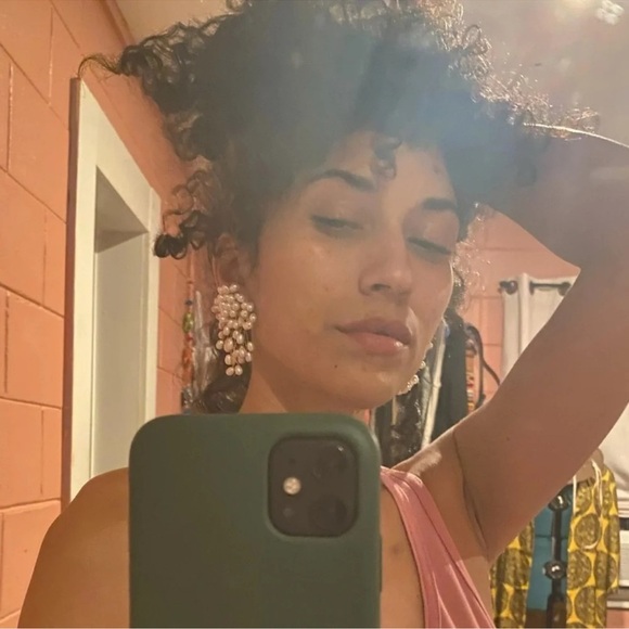 Anthropologie Pearl Wired Cascading Earrings - Picture 11 of 15
